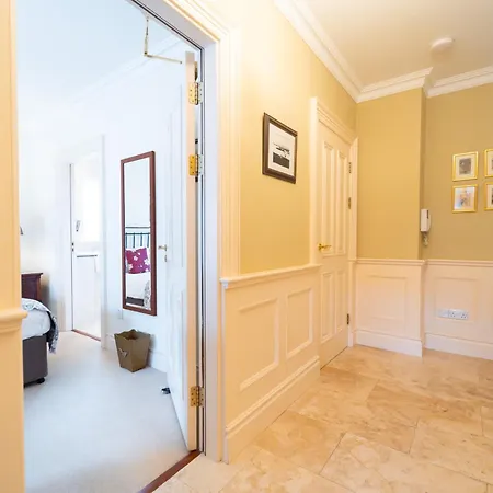 شقة Waters Edge 1 *